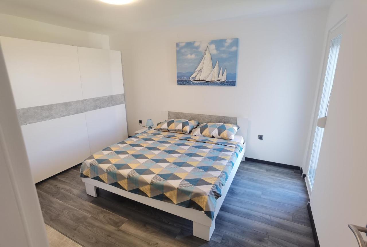 Apartment Pek Crikvenica Ngoại thất bức ảnh